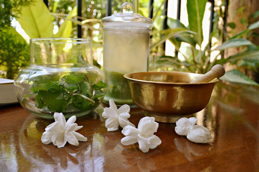 Ayurvedic Massage: Detoxifying & Energy Balancing